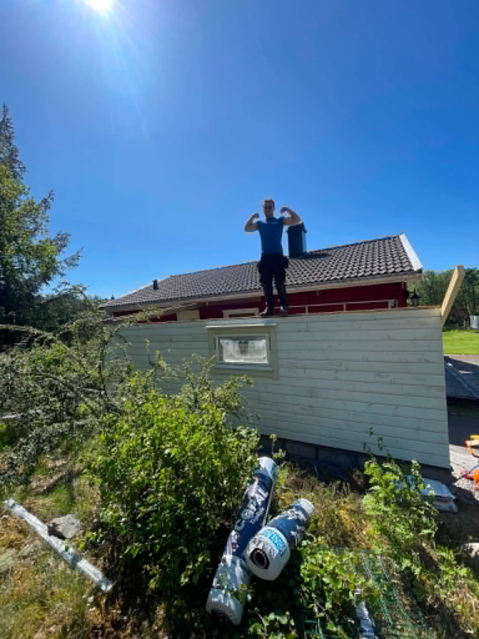 Takarbeid i solskinn
